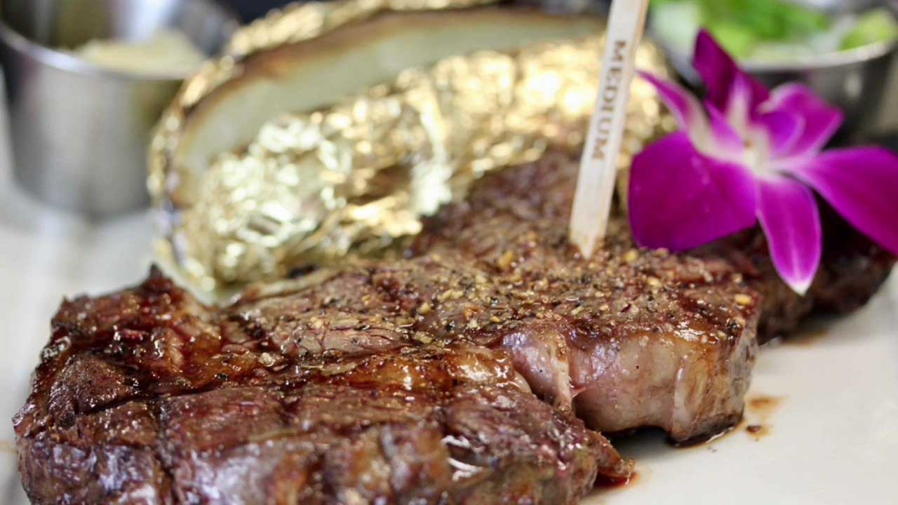 Steve's Steakhouse signature dishes Duck Cigars
Filet Mignon
Shrimp Avalon Style